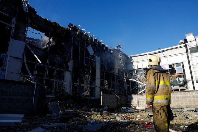 Ucrânia responsabiliza Rússia por ataque que matou quatro pessoas na região de Kiev