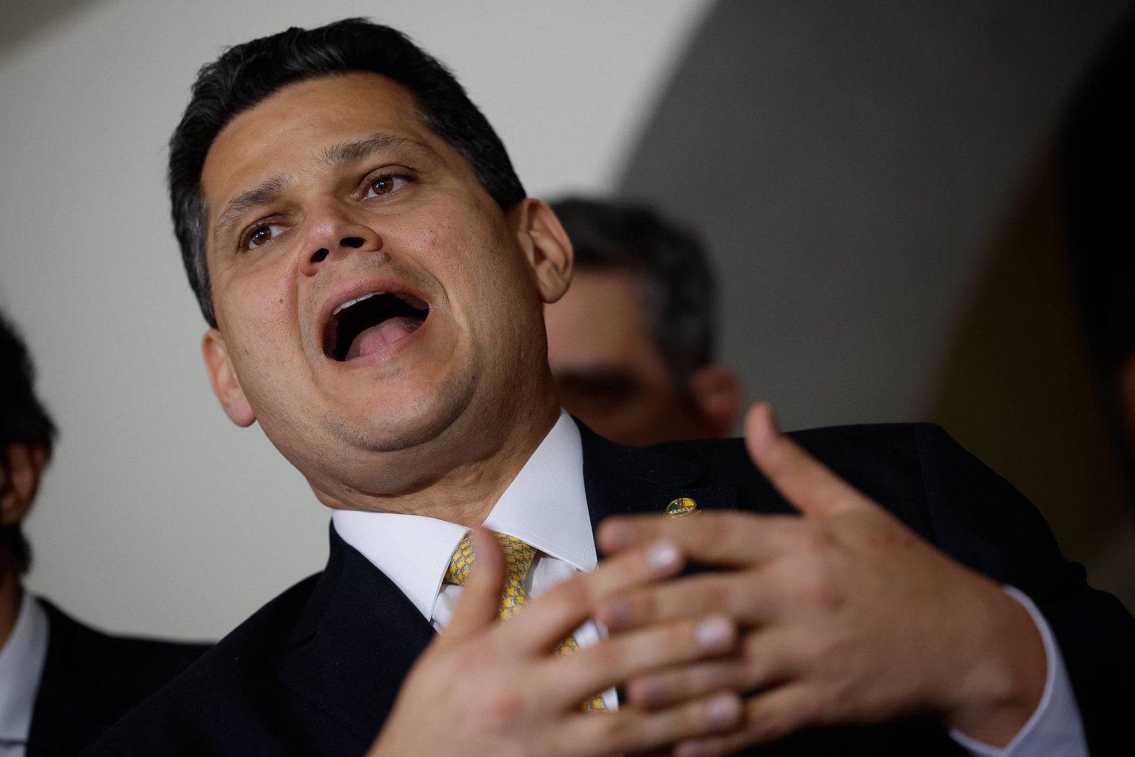 Alcolumbre propõe debater restrições para contestações no STF de decisões do Congresso