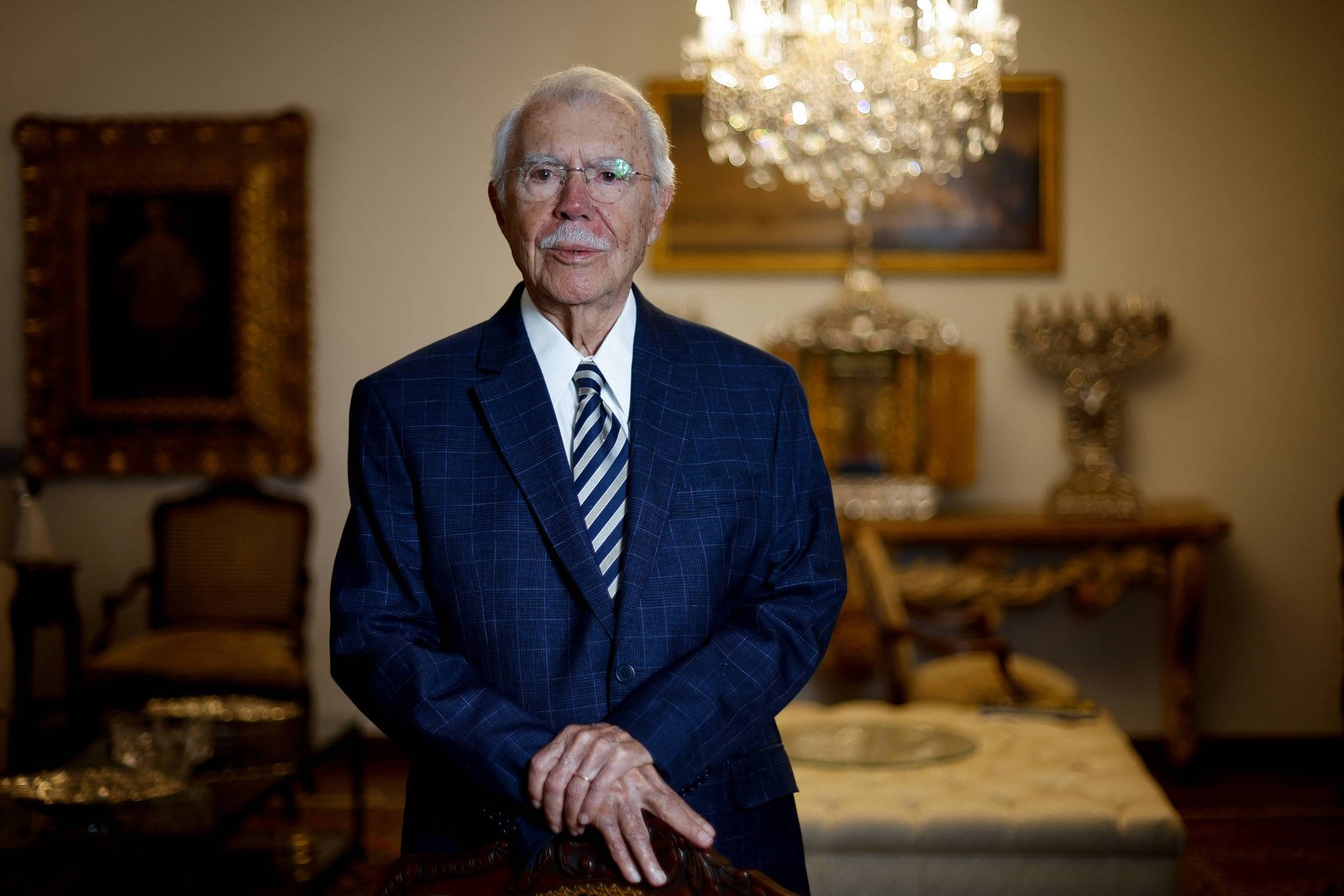 Aos 95 anos, ex-presidente Sarney estreia no Instagram