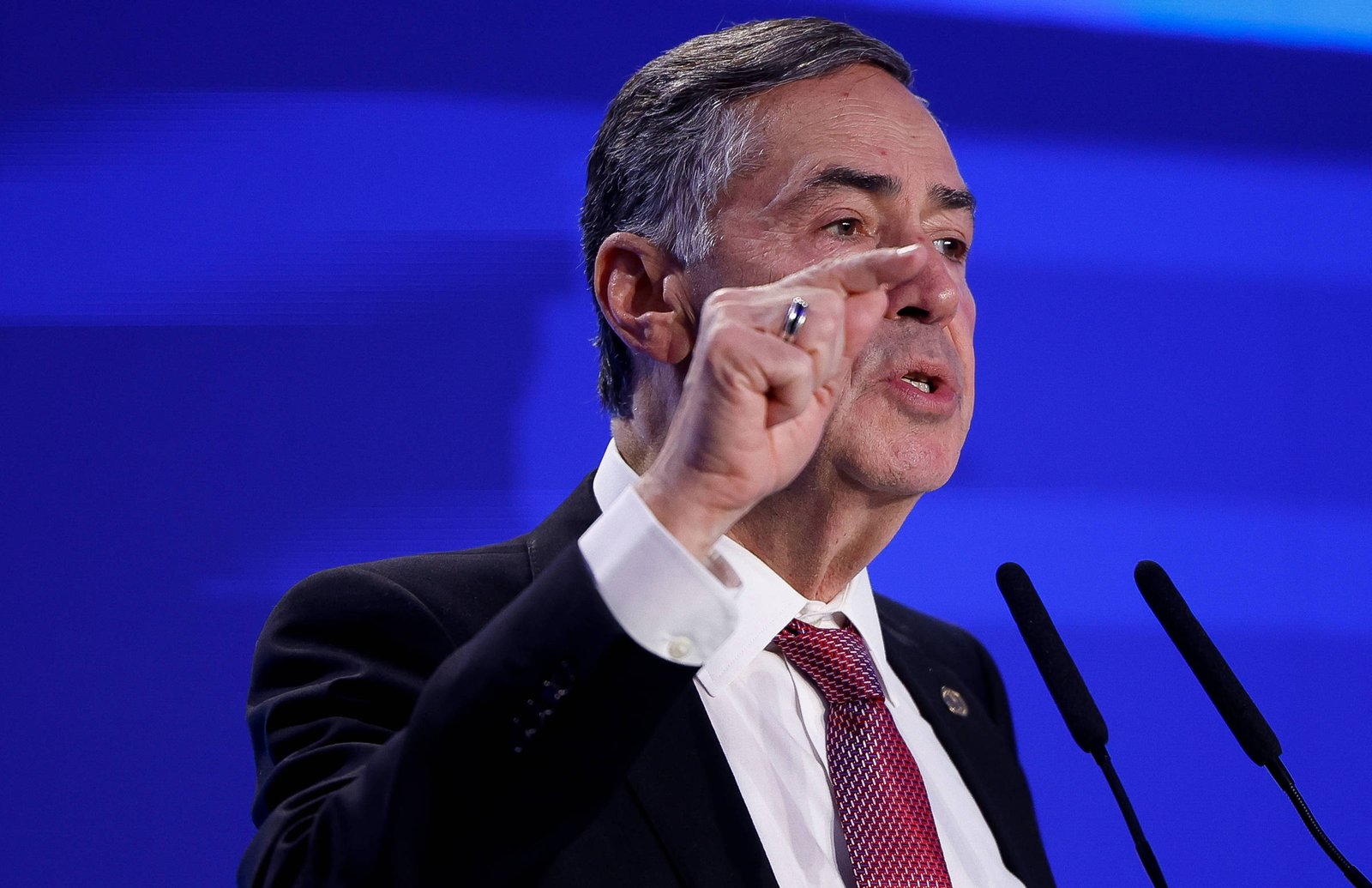Barroso afirma que inquérito no STF sobre bolsonaristas continuará devido à multiplicação dos fatos