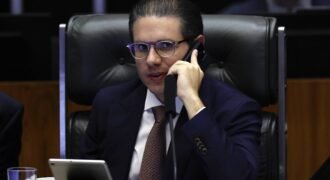 Hugo Motta admite corte em emendas parlamentares como 'contribuição'