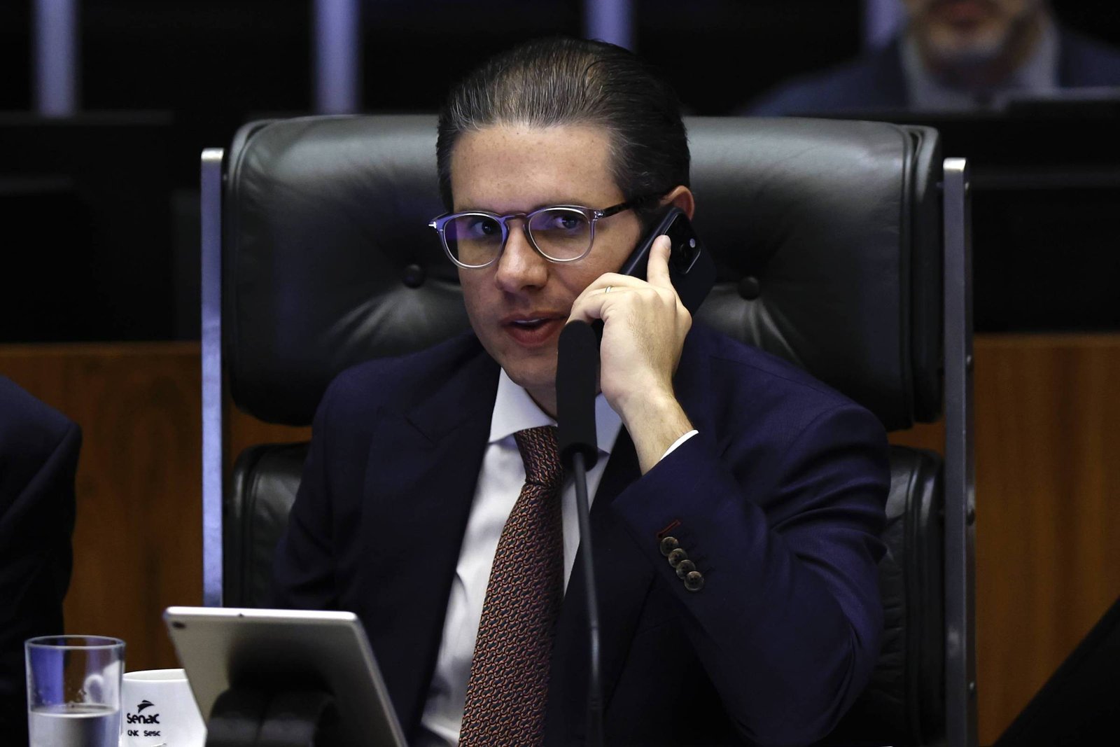 Hugo Motta admite corte em emendas parlamentares como 'contribuição'