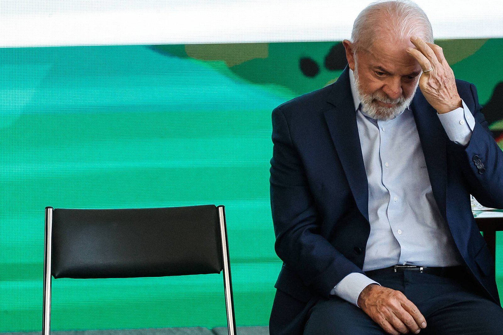 Lula recusa sancionar aumento de deputados e considera manter ônus com Congresso ou vetar proposta