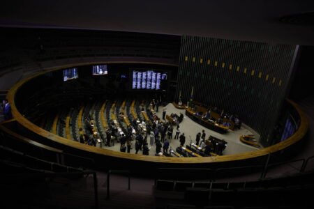 Quaest: Câmara vê baixa chance de aprovar pautas do governo